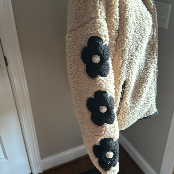 Women’s jacket - Picture 3 of 5